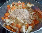 Foto del paso 3 de la receta: Wok de verduras, pollo y arroz integral