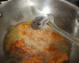 A picture of step 4 of Spicy Mutter Pakoda kaddhi.