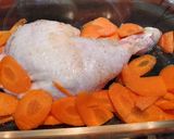 Foto del paso 1 de la receta Arroz verde con pollo, zanahorias y alcachofas