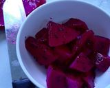 Foto langkah ke 1 dari resep ES Buah Naga Susu.