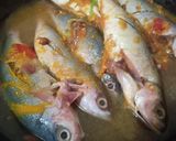 Foto langkah ke 5 dari resep Ikan Kuah Kuning.