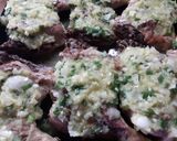 Foto del paso 4 de la receta: Pollo al horno con cebollas y arroz con crema como guarnición