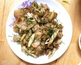 Hình bước làm 4 của món Ba chỉ rang sả lá chanh