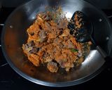 Foto langkah ke 7 dari resep Oseng Daging Sapi Pedas.