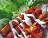 Foto langkah ke 3 dari resep Sate sosis & seafood bakar.