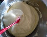 Foto langkah ke 6 dari resep Buttercake by Thomas Law.