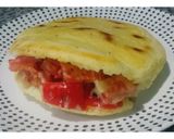 Foto del paso 8 de la receta: Arepa rellena de pollo o pimentón