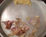 Foto del paso 1 de la receta: Pan integral de ajo confitado