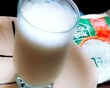A picture of step 2 of Namkeen Lassi.