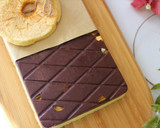 Foto del paso 3 de la receta: Turrón de chocolate blanco, coco y manzana