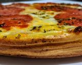 Foto del paso 3 de la receta: PIZZA🍕AL Sartén con Salami y queso🧀 Manchego...!