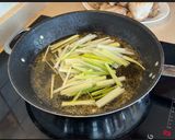 Foto del paso 2 de la receta: Pollo con puerros y champiñones
