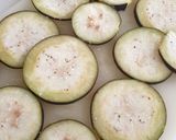 Foto del paso 1 de la receta: Berenjenas rebozadas con cerveza