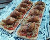 Foto del paso 18 de la receta: Coca de vidre de calamarcitos rellenos de pollo asado y cebolla caramelizada