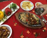 चिली पनीर सिजलर (chilli paneer sizzler recipe in Hindi) रेसिपी चरण 17 फोटो
