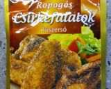 Fűszeres csirkeszárnyak hagyma ágyon fahéjas almával besütve recept fázis 3 fotója