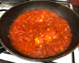 Foto del paso 8 de la receta: Bacalao y merluza con tomate ensayando para Semana Santa