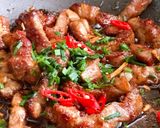Hình bước làm 4 của món Thịt Rang Cháy Cạnh Ngũ Vị Hương