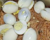 A picture of step 5 of Spaghetti with Eggs.