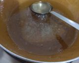 A picture of step 1 of Besan Ladoo (Danedaar).