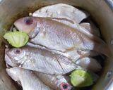 Foto langkah ke 1 dari resep Ikan Kurisi Lempah Kuning.