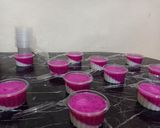 Foto langkah ke 6 dari resep Puding Susu Buah Naga.