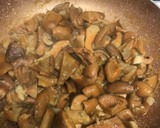 Foto del paso 7 de la receta: Revuelto de rovellons (setas silvestres o níscalos)