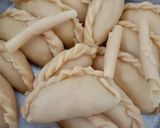 Foto langkah ke 9 dari resep Pastel isi bihun sosis.