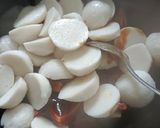 Foto langkah ke 4 dari resep Sate Bakso Ikan dengan Sambal Mangga.