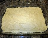 A picture of step 4 of Ooey Gooey Bars.