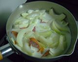 A picture of step 3 of Easy Kabocha Milk Soup.