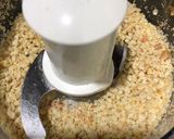 Hình bước làm 3 của món Thịt ba chỉ heo xào mắm ruốc (ruốc sả Huế)