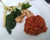 Foto langkah ke 1 dari resep Ayam Suwir Bumbu Bali.