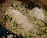 A picture of step 6 of Risotto with thick slices of zucchini.