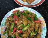 Foto langkah ke 4 dari resep Oseng krecek kering, Cabe ijo.