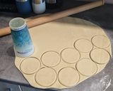 Pelmenyi by Bebe, az orosz, sós finomság vajon pirítva ecettel recept fázis 1 fotója