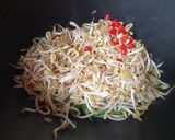 Foto langkah ke 3 dari resep Tumis Kacang Panjang Tauge.