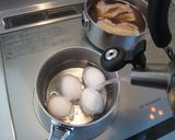A picture of step 4 of Super Quick! Boiled Eggs.