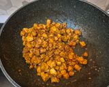 Foto langkah ke 3 dari resep Oseng Tahu Telur.