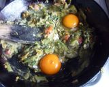 Foto del paso 5 de la receta: Revuelto de pencas y acelga