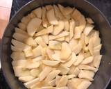 Foto del paso 4 de la receta: Torta de manzana invertida