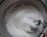 A picture of step 3 of Moist and Fluffy Sponge Cake.