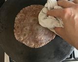 A picture of step 3 of Ragi Chapati.