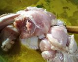 Foto langkah ke 2 dari resep Ayam Goreng Kremes.