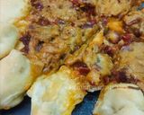 Foto langkah ke 9 dari resep Cheezybite & Sausage Pizza.