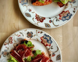 Foto del paso 4 de la receta: Torrijas saladas de tomate y jamón ibérico