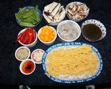 Foto del paso 1 de la receta CAMARONES CON FIDEOS CHINOS Y VAINAS DE ARVEJAS TIERNAS. JON STYLE