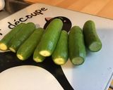 Une image de l'étape 2 de Salade de minis concombres farcis saumon tzatziki et aneth.