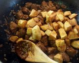 A picture of step 7 of Pork & Potatoes In Soy Sauce.