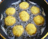 A picture of step 8 of Cabbage Menchi Katsu (With Grated Onion Sauce).